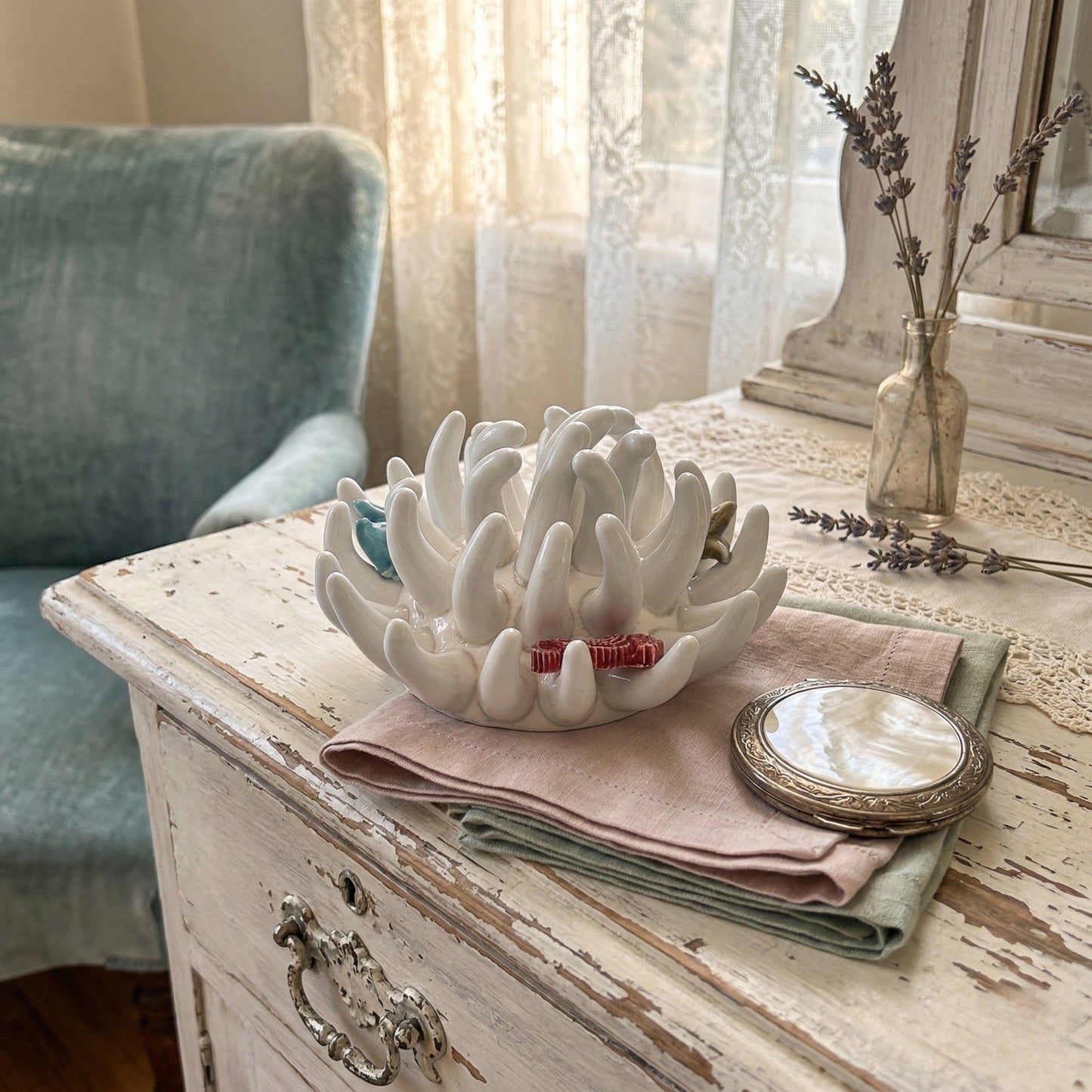 Toocook Soprammobile Anemone Marina in Ceramica Smaltata Artigianale Made in Italy – Scultura Decorativa Tema Mare, Ø 12 cm h 7 cm – Bianco