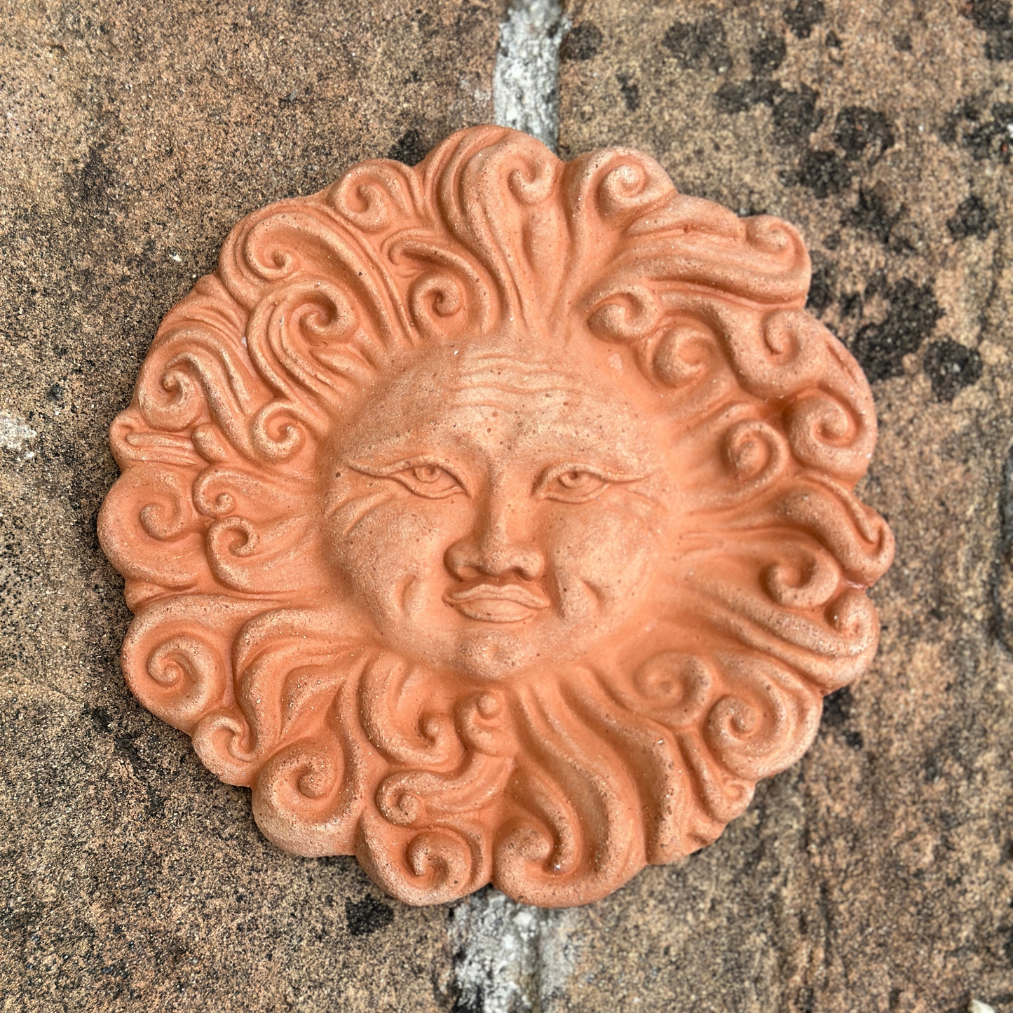 Sole Ricci in ceramica artigianale da parete per arredo e decorazione casa Terracotta Idea Regalo - 15 cm