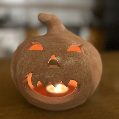 Zucca di Halloween decorativa in terracotta Made in Italy – Lanterna artigianale per interni ed esterni (Arrabbiata)